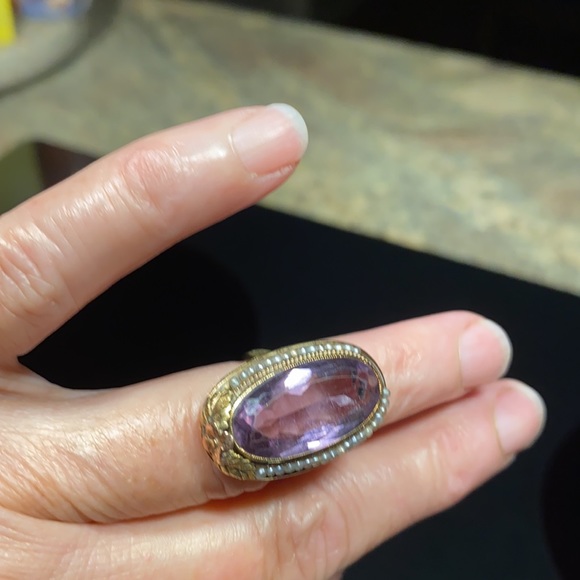 14 kt. ANTIQUE Amethyst w/seed pearls ring - Picture 6 of 13